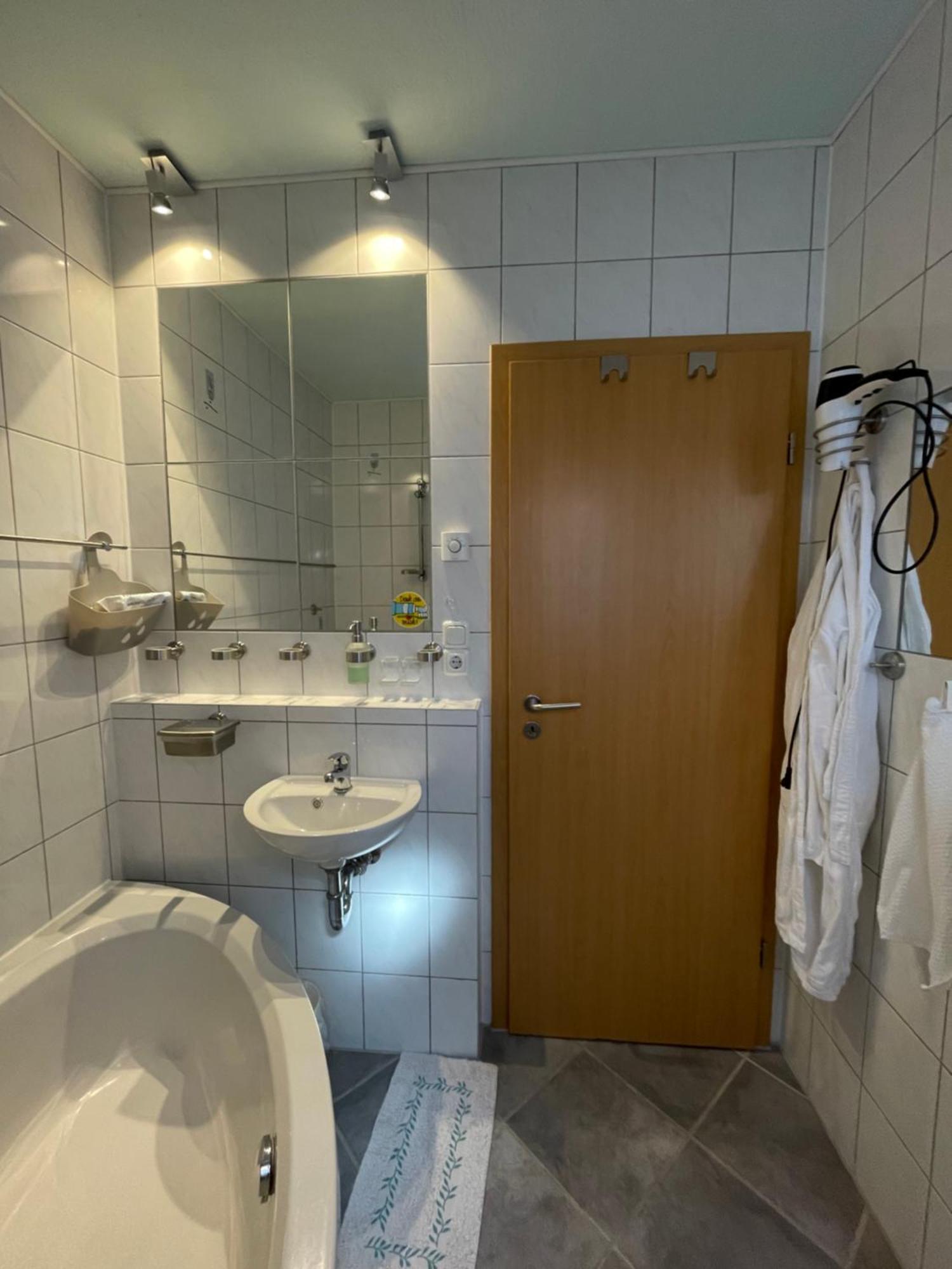 Gemuetliches Haus Im Herzen Des Schwarzwaldes Fuer Bis Zu 9 Personen 엘자흐 외부 사진